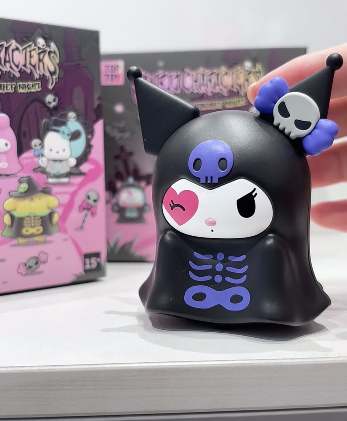 TOPTOY サンリオ 紫の骨柄とハートの目元がかわいいクロミ